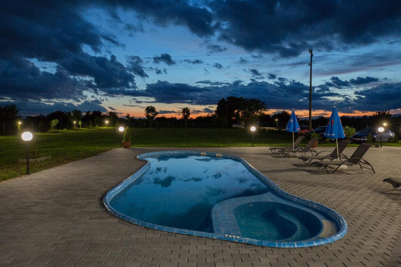 Hotel Sunrise Kalekovets 외부 사진